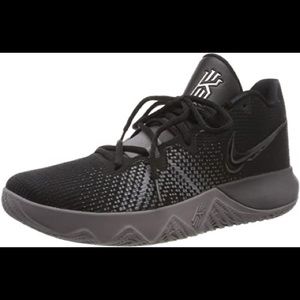 Men's Kyrie Flytrap Basketball Shoes
